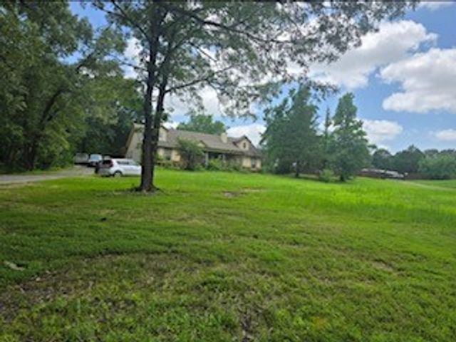 261 Rs County Road 4261, Emory, TX 75440