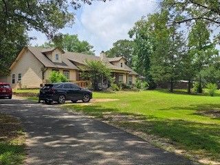 261 Rs County Road 4261, Emory, TX 75440