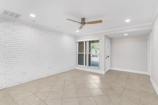 831 Warren Way, Richardson, TX 75080