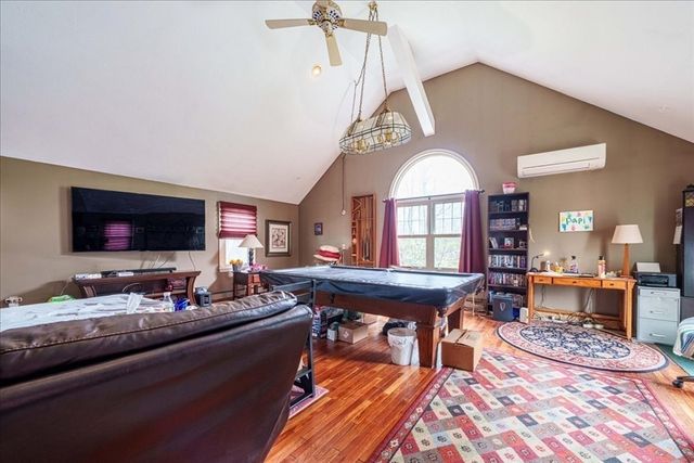 14 Whitewood Rd, Milford, MA 01757