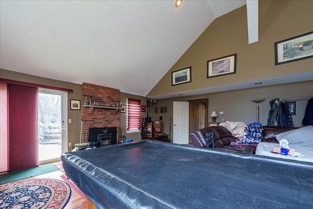 14 Whitewood Rd, Milford, MA 01757