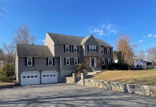 14 Whitewood Rd, Milford, MA 01757