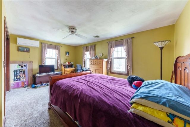 14 Whitewood Rd, Milford, MA 01757