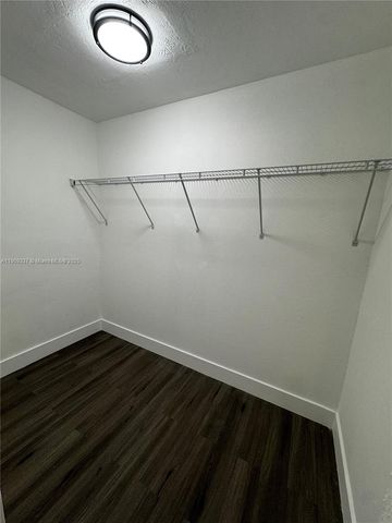 2471 NW 56th Ave 3-15, Lauderhill, FL 33313