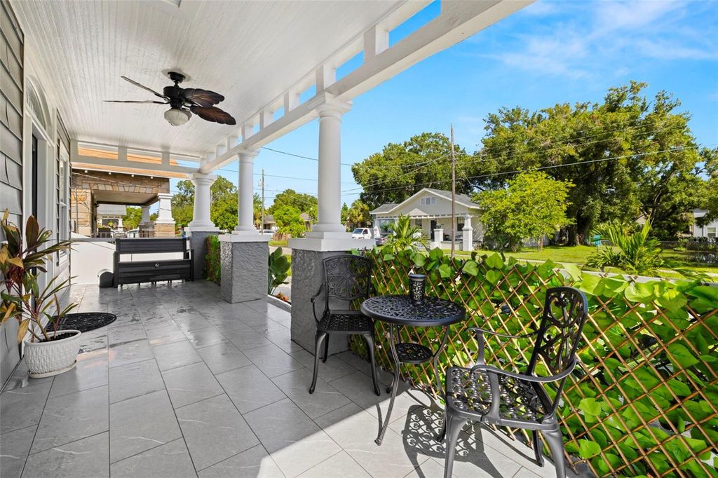 Image 16 of property listing at 2526 W UNION STREET, Tampa, FL 33607