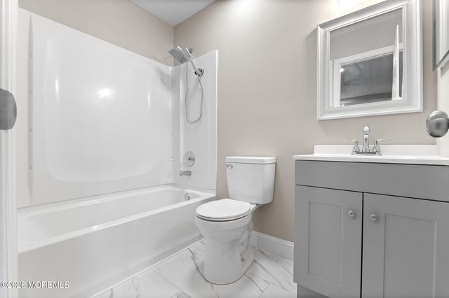 805 Arlington Drive, Toms River, NJ 08755