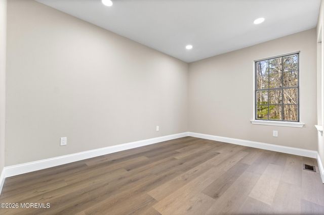 805 Arlington Drive, Toms River, NJ 08755