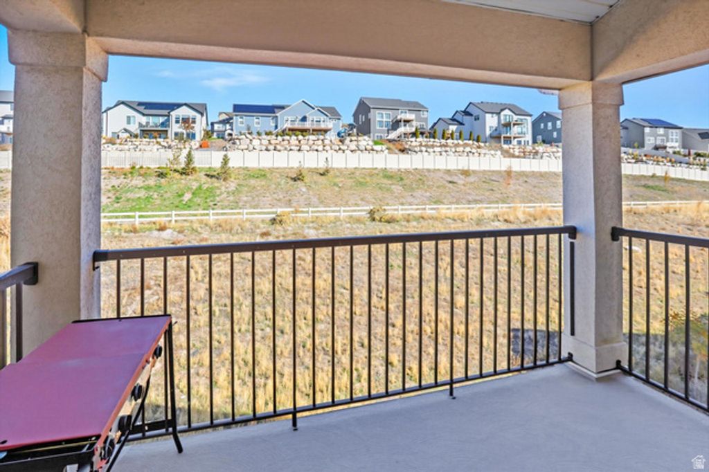 Image 22 of property listing at 1816 W EAGLEWOOD DR #301, Saratoga Springs, UT 84045