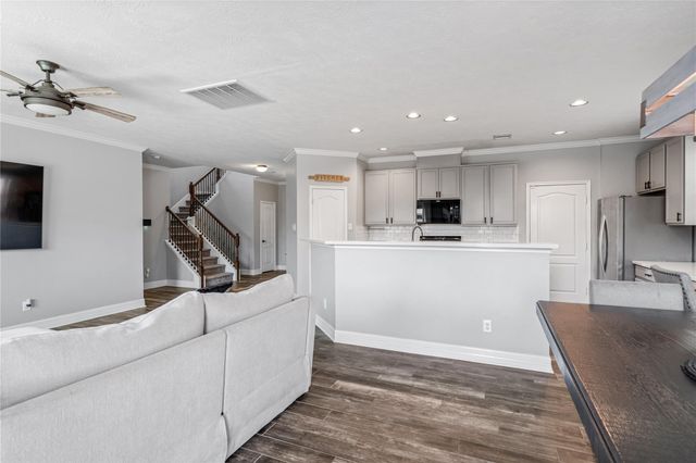 1616 Bel Riposo Lane, League City, TX 77573