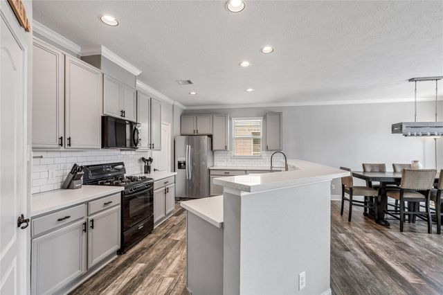 1616 Bel Riposo Lane, League City, TX 77573