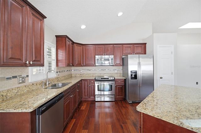 13418 SUNVALE PLACE, Tampa, FL 33626
