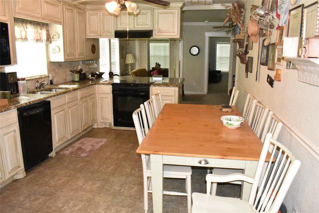 3094 Fm 428 W, Aubrey, TX 76227