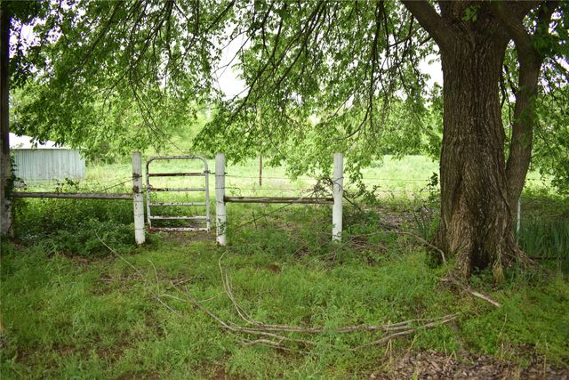 3094 Fm 428 W, Aubrey, TX 76227