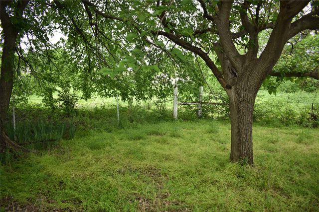 3094 Fm 428 W, Aubrey, TX 76227