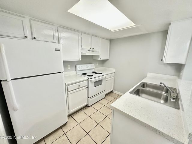 7628 JANA Lane S, Jacksonville, FL 32210