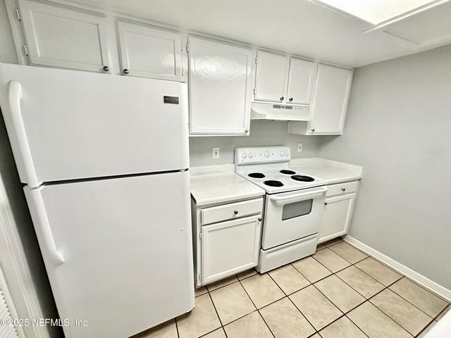 7628 JANA Lane S, Jacksonville, FL 32210