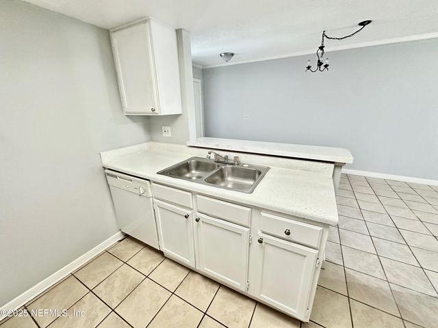 7628 JANA Lane S, Jacksonville, FL 32210