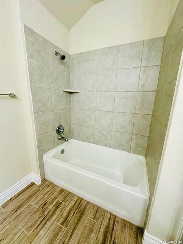 7711 Cottonwood, Boerne, TX 78015