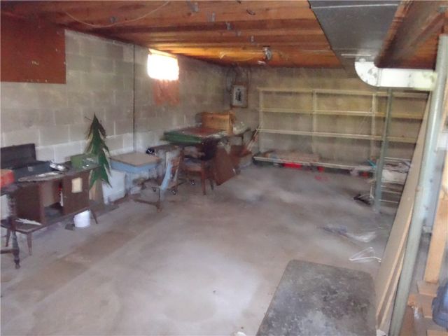 717 Monroe Ave, Brownsville, PA 15417