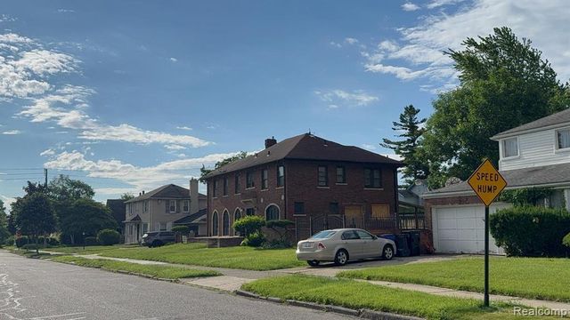 150 W Hildale, Detroit, MI 48203