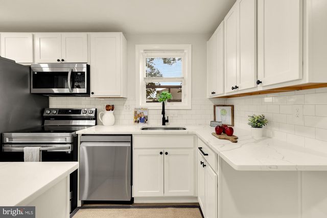 3211 NEWKIRK AVE, District Heights, MD 20747