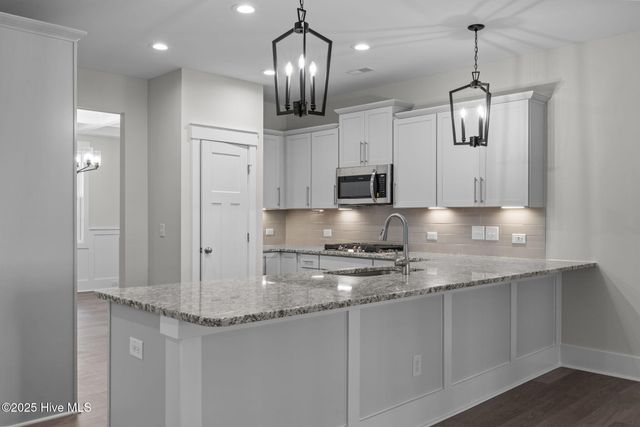 820 Winds Way, Aberdeen, NC 28315