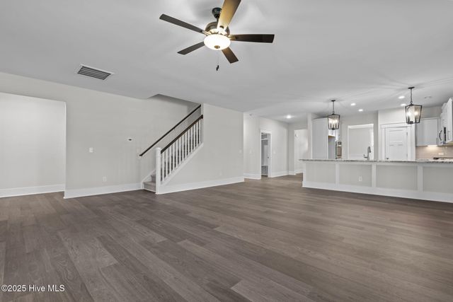 820 Winds Way, Aberdeen, NC 28315