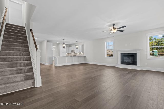 820 Winds Way, Aberdeen, NC 28315