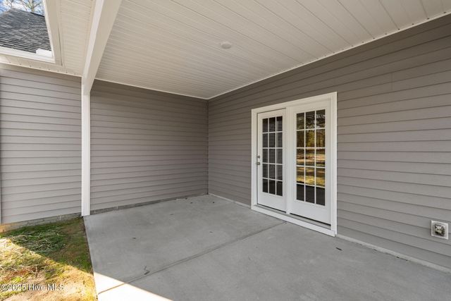 820 Winds Way, Aberdeen, NC 28315