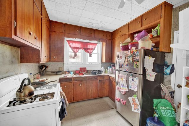 37 W 36th Place, Steger, IL 60475