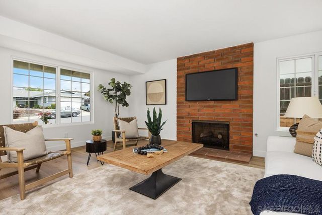 729 Kimball St, Escondido, CA 92027