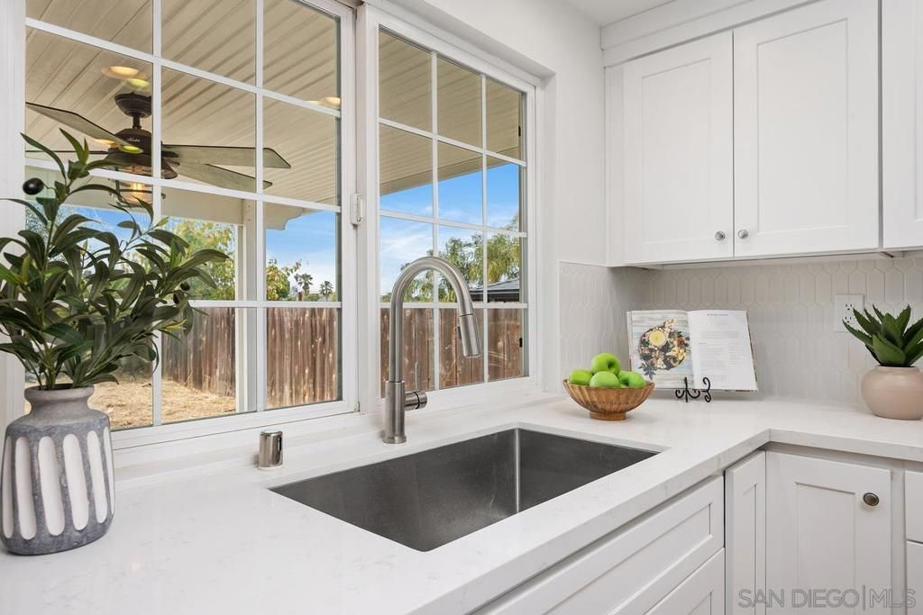 Image 10 of property listing at 729 Kimball St, Escondido, CA 92027