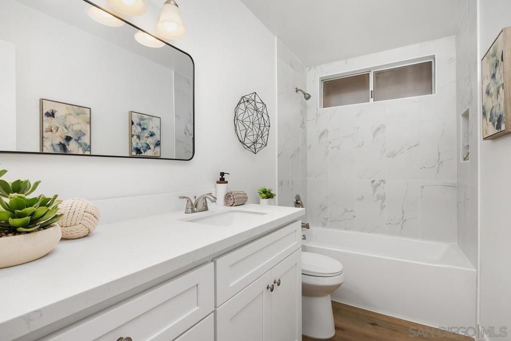 Image 21 of property listing at 729 Kimball St, Escondido, CA 92027