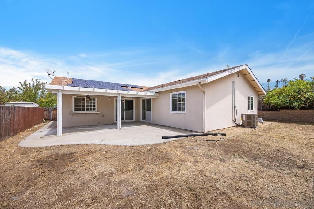 Image 25 of property listing at 729 Kimball St, Escondido, CA 92027