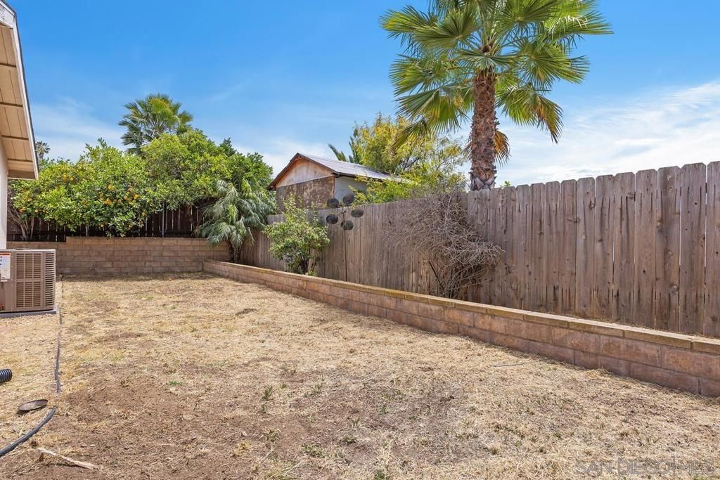 Image 26 of property listing at 729 Kimball St, Escondido, CA 92027