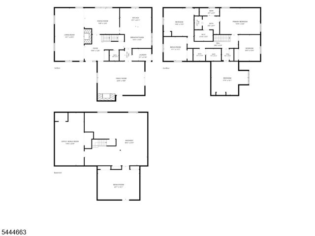 2 Chester Woods Dr, Chester Twp., NJ 07930