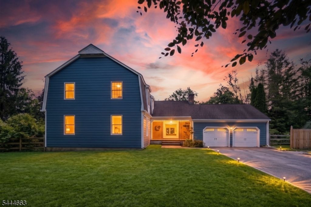 2 Chester Woods Dr, Chester Twp., NJ 07930