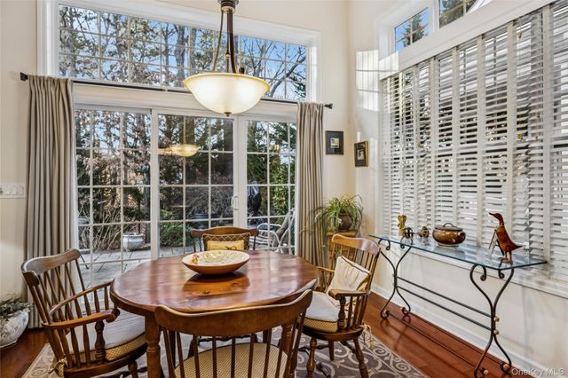 6 Ovation Place, Eastport, NY 11941