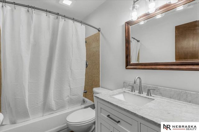 8254 S 50th Street, Bellevue, NE 68157