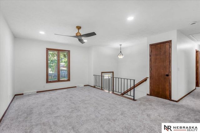 8254 S 50th Street, Bellevue, NE 68157