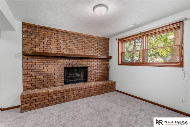8254 S 50th Street, Bellevue, NE 68157