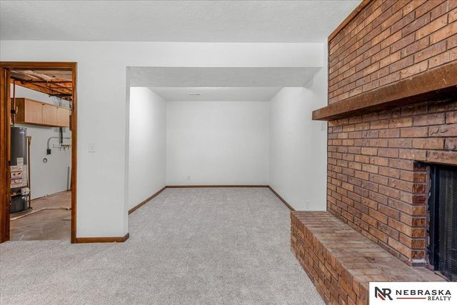 8254 S 50th Street, Bellevue, NE 68157