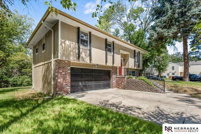 8254 S 50th Street, Bellevue, NE 68157