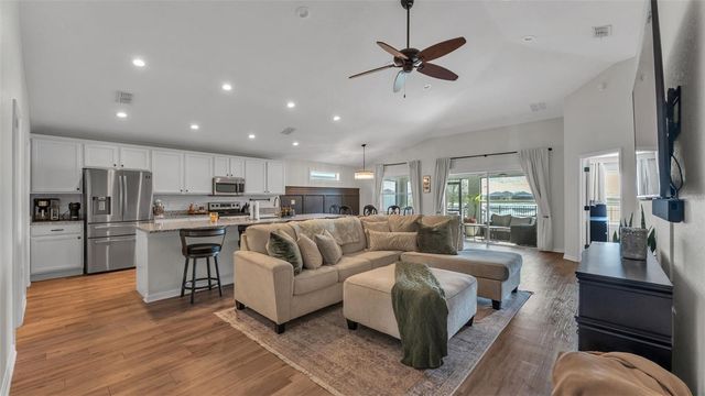 4176 RED FERN LANE, Lakeland, FL 33811