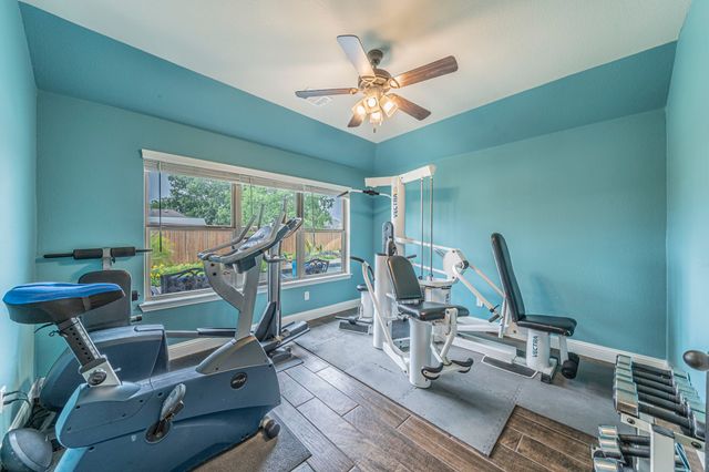 408 Valley Brook Court, Waxahachie, TX 75165