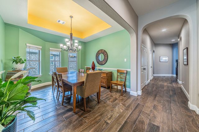 408 Valley Brook Court, Waxahachie, TX 75165