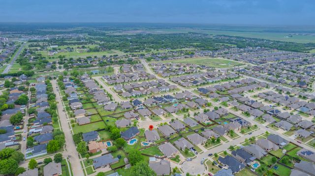 408 Valley Brook Court, Waxahachie, TX 75165