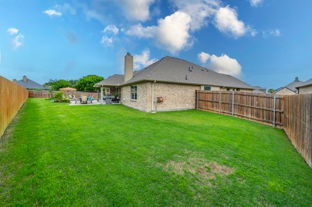 408 Valley Brook Court, Waxahachie, TX 75165