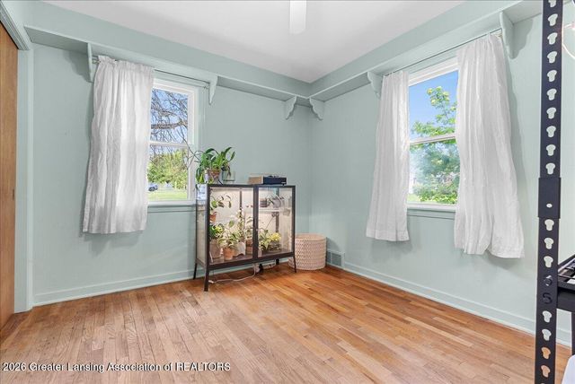 2800 Fernwood Avenue, Lansing, MI 48912