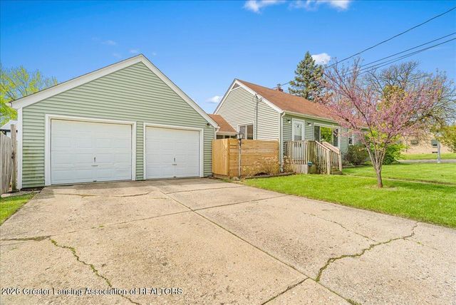 2800 Fernwood Avenue, Lansing, MI 48912